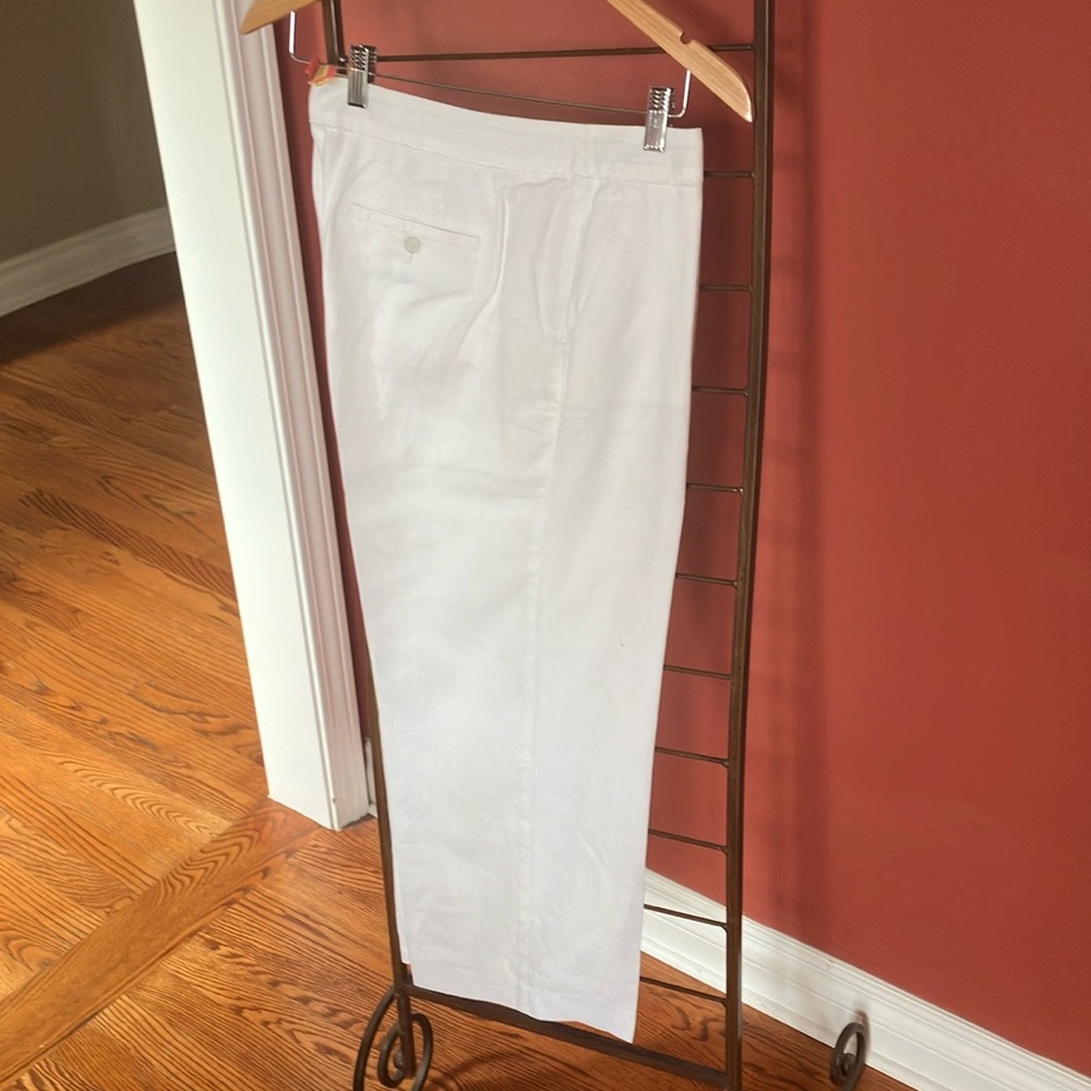 White linen crop pants (lined). Worn 1x & dry cleaned. “Chelsea” Talbots sz.10.